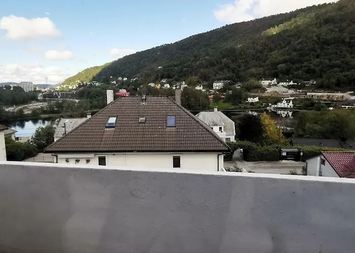 Koselig Nær Sentrum Leilighet