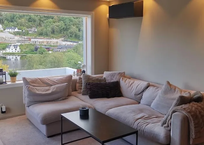 Koselig Nær Sentrum Lejlighed *