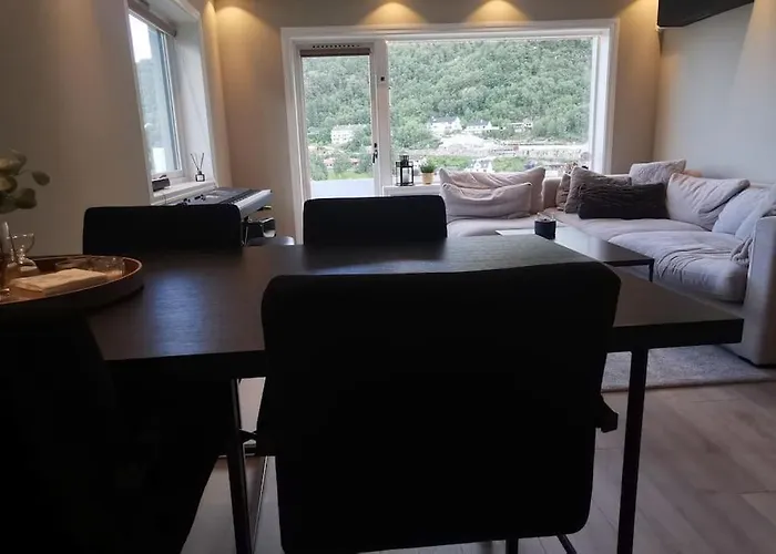 Leilighet Koselig Nær Sentrum